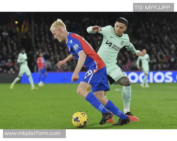 欧联杯激战巴黎圣日耳曼与切尔西平局补时进球引发争议判罚全场沸腾