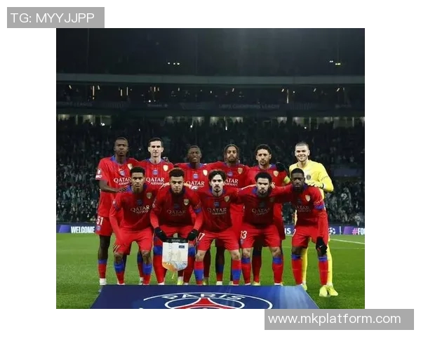 中超赛场惊现冷门巴黎圣日耳曼逆转多特蒙德引发全场狂欢 中超赛场惊现冷门巴黎圣日耳曼逆转多特蒙德引发全场狂欢