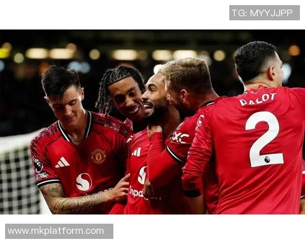 足总杯精彩对决曼联大胜AC米兰红牌事件引发全场热议 足总杯精彩对决曼联大胜AC米兰红牌事件引发全场热议