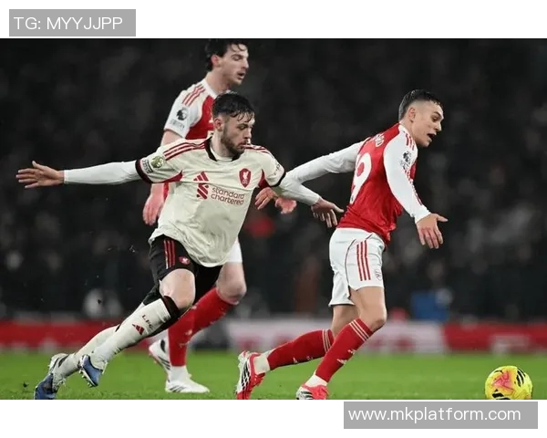 英超精彩对决拜仁以4-0大胜里昂全场沸腾瞬间回顾 英超精彩对决拜仁以4-0大胜里昂全场沸腾瞬间回顾